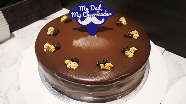 Delifrance Blueberry Chocolate Cake for Father's Day